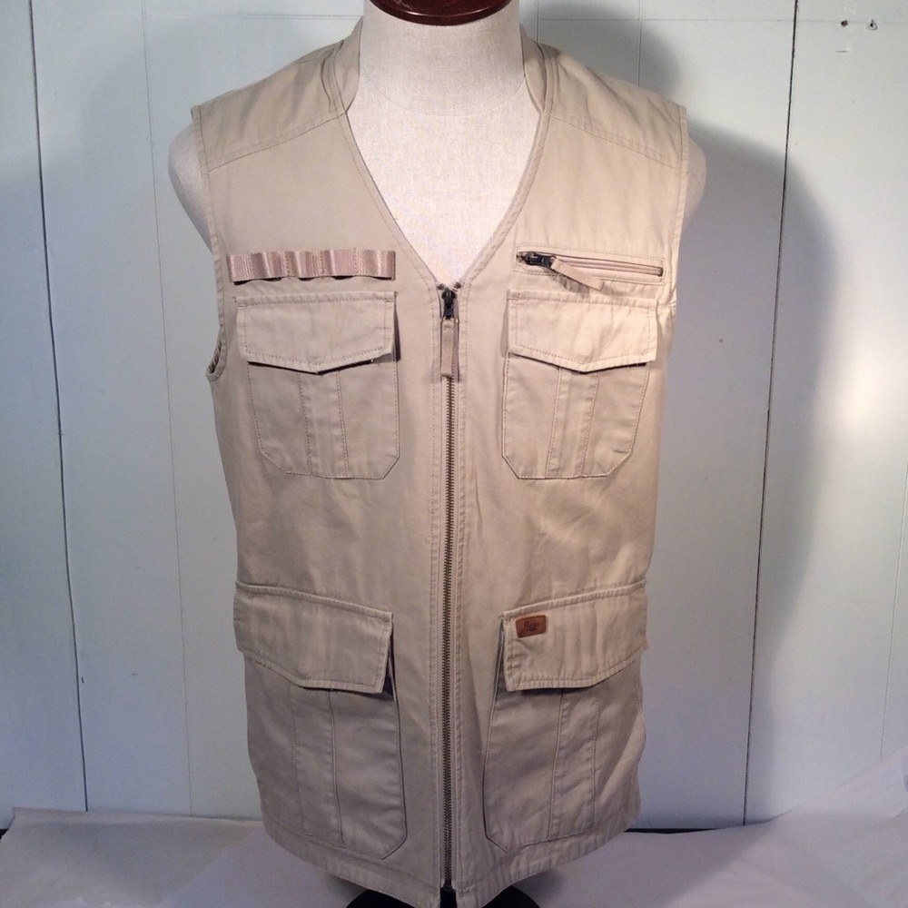 G H Bass Men’s sportsmen’s vest size small hunting fishing vest